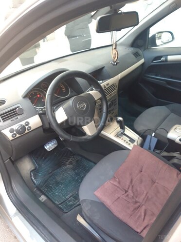 Opel Astra 2008, 287,000 km - 1.9 л - Bakı