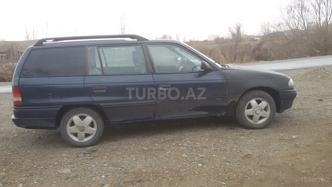 Opel Astra 1993, 132,560 km - 1.8 l - Ağstafa