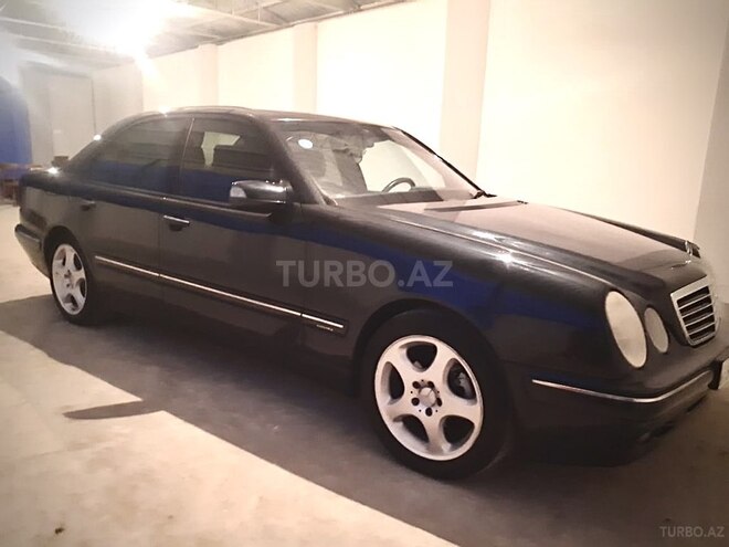 Mercedes E 240 2001, 260,000 km - 2.4 l - Bakı
