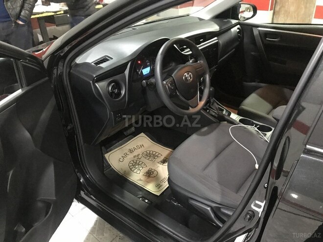 Toyota Corolla 2017, 50,000 km - 1.6 l - Bakı