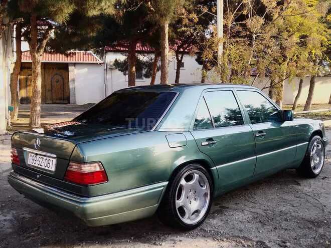 Mercedes E 220 1994, 222,000 km - 0.2 l - Bakı