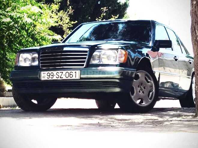 Mercedes E 220 1994, 222,000 km - 0.2 l - Bakı