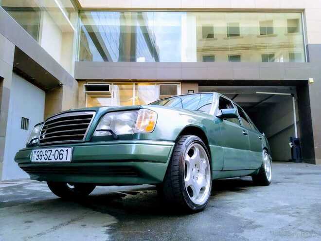 Mercedes E 220 1994, 222,000 km - 0.2 l - Bakı