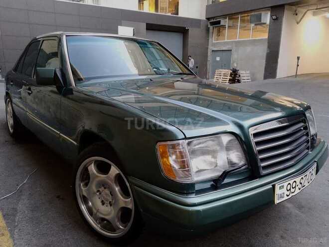 Mercedes E 220 1994, 222,000 km - 0.2 l - Bakı