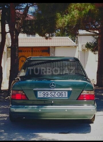 Mercedes E 220 1994, 222,000 km - 0.2 l - Bakı
