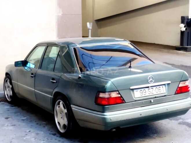 Mercedes E 220 1994, 222,000 km - 0.2 l - Bakı