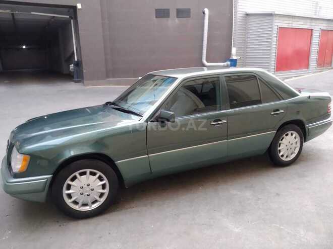 Mercedes E 220 1994, 222,000 km - 0.2 l - Bakı