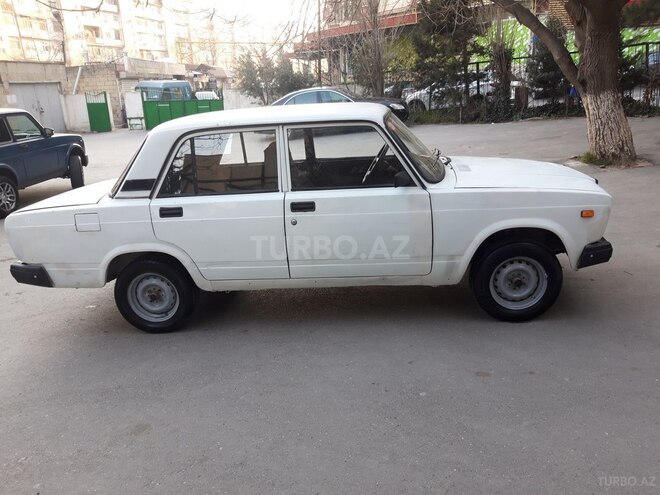 LADA (VAZ) 2107 2005, 368,000 km - 1.6 л - Bakı