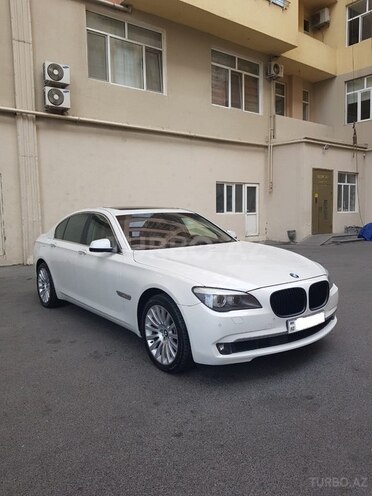 BMW 750 2011, 139,000 km - 4.4 l - Bakı