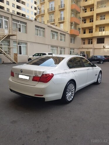 BMW 750 2011, 139,000 km - 4.4 l - Bakı