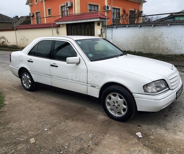 Mercedes C 180 1995, 512,000 km - 1.8 л - Quba