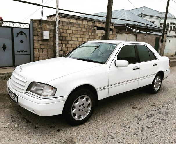 Mercedes C 180 1995, 512,000 km - 1.8 л - Quba
