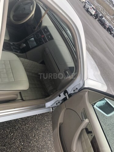 Mercedes C 230 1999, 278,000 km - 2.3 l - Bakı