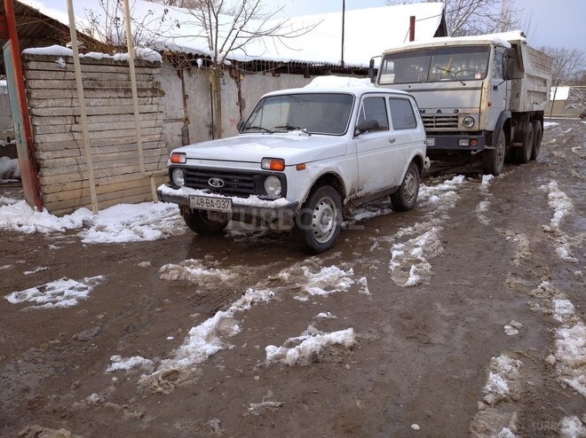 LADA (VAZ) Niva 1984, 560,000 km - 1.7 л - Oğuz