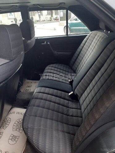 Mercedes 190 1989, 5,000 km - 5.0 л - Bakı