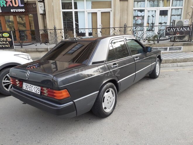 Mercedes 190 1989, 5,000 km - 5.0 л - Bakı