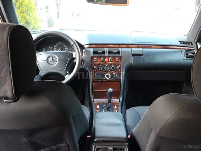Mercedes E 200 1998, 435,914 km - 2.0 l - Lənkəran