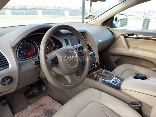Audi Q7 2007, 87,000 km - 4.2 l - Bakı