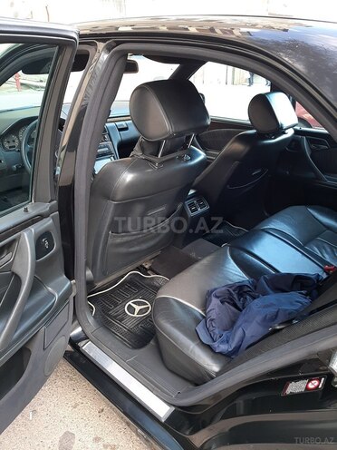 Mercedes E 320 2001, 240,000 km - 3.2 l - Bakı