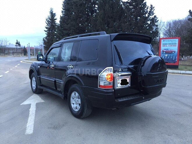 Mitsubishi Pajero 2007, 350,000 km - 3.0 л - Masallı
