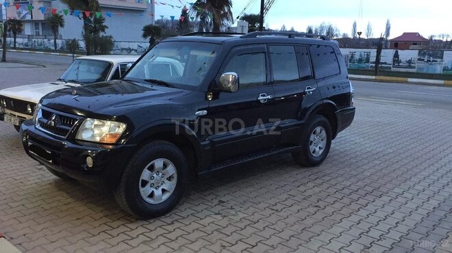 Mitsubishi Pajero 2007, 350,000 km - 3.0 л - Masallı
