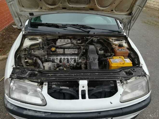 Renault Laguna 1996, 270,000 km - 2.0 л - Bakı