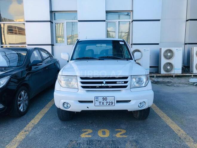 Mitsubishi Pajero io 2002, 217,888 km - 2.0 l - Bakı