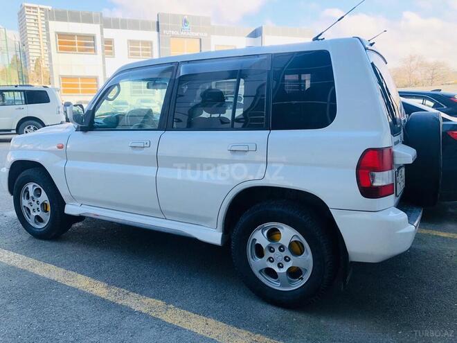 Mitsubishi Pajero io 2002, 217,888 km - 2.0 l - Bakı