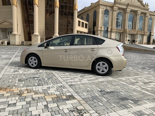 Toyota Prius 2011, 169,800 km - 1.8 l - Bakı