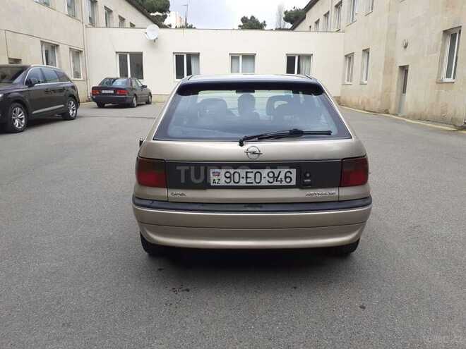 Opel Astra 1997, 270,000 km - 1.6 l - Bakı