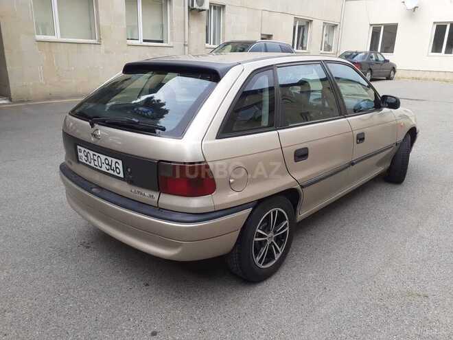 Opel Astra 1997, 270,000 km - 1.6 l - Bakı