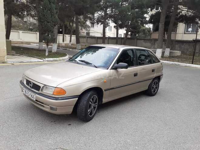Opel Astra 1997, 270,000 km - 1.6 l - Bakı