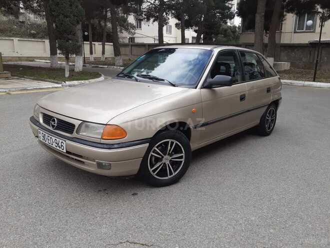 Opel Astra 1997, 270,000 km - 1.6 l - Bakı