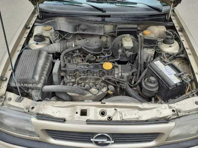 Opel Astra 1997, 270,000 km - 1.6 l - Bakı