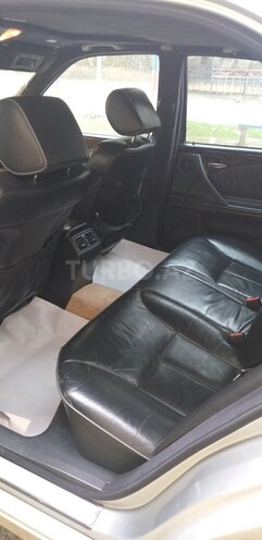 Mercedes E 240 2000, 300,000 km - 2.4 l - Bakı