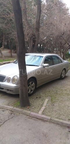 Mercedes E 240 2000, 300,000 km - 2.4 l - Bakı