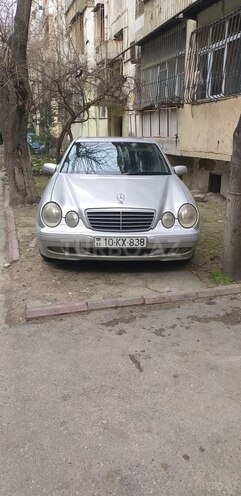 Mercedes E 240 2000, 300,000 km - 2.4 l - Bakı