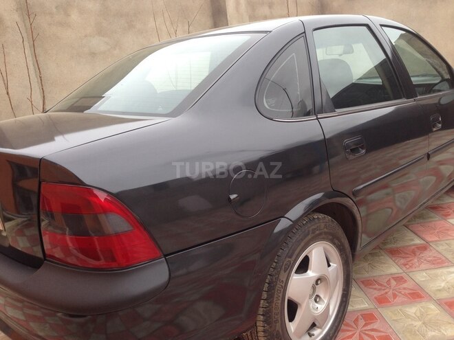 Opel Vectra 1997, 370,000 km - 1.6 л - Bakı