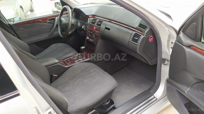 Mercedes E 200 2000, 244,000 km - 2.0 l - Gəncə