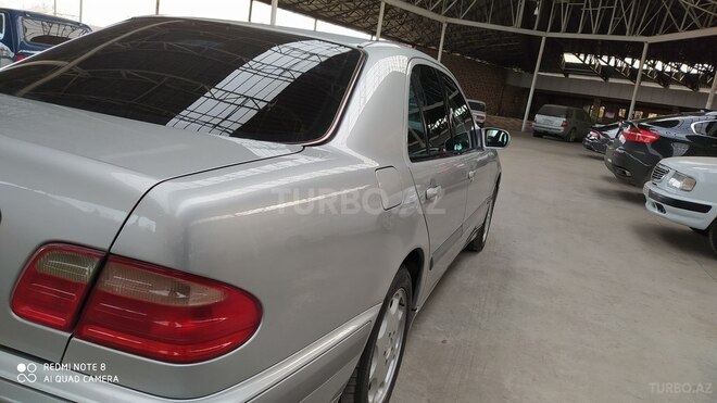Mercedes E 200 2000, 244,000 km - 2.0 l - Gəncə