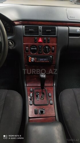 Mercedes E 200 2000, 244,000 km - 2.0 l - Gəncə