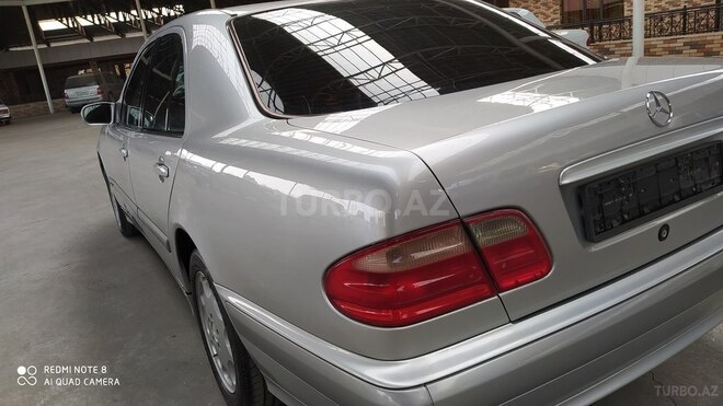 Mercedes E 200 2000, 244,000 km - 2.0 l - Gəncə