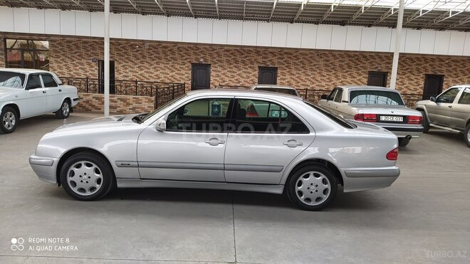 Mercedes E 200 2000, 244,000 km - 2.0 l - Gəncə