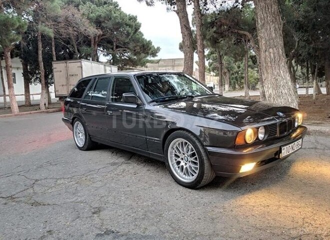 BMW 520 1992, 299,000 km - 2.0 l - Bakı