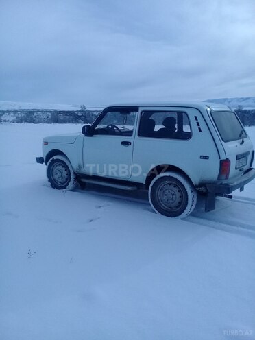 LADA (VAZ) Niva 2000, 235,000 km - 1.7 l - Qax