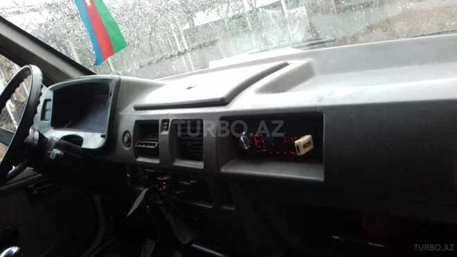 GAZ  1998, 144,000 km - 2.4 l - Qax