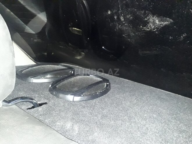 Mercedes E 220 1995, 295,000 km - 2.2 л - Bakı