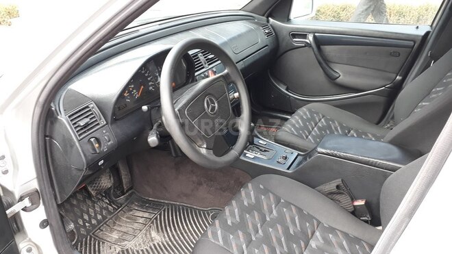 Mercedes C 220 1998, 204,124 km - 2.2 л - Sumqayıt