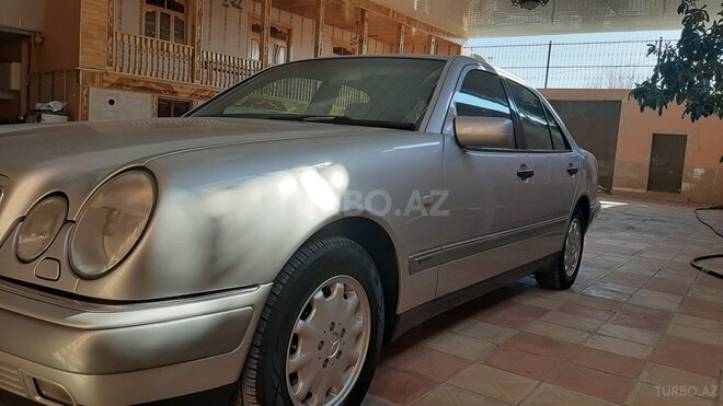 Mercedes E 240 1998, 210,000 km - 2.4 l - Şəmkir