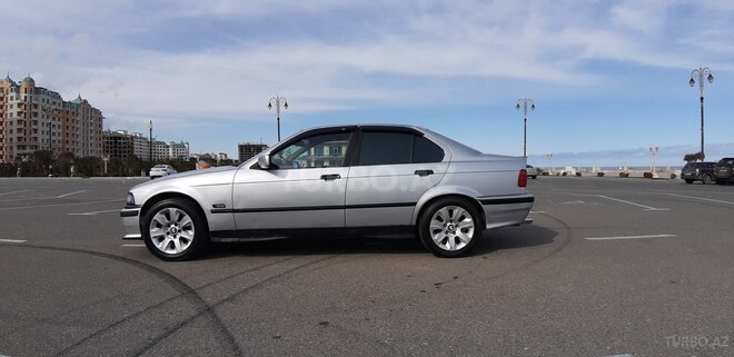 BMW 318 1991, 333,333 km - 1.9 l - Sumqayıt